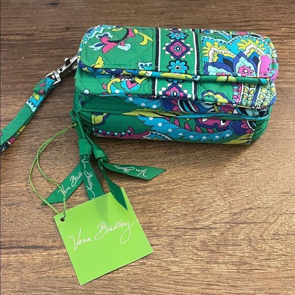 Vera Bradley Green Patterned Crossbody - Picture 1 of 4